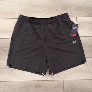 NWT Reebok Men's Ebony Vortex Shorts 7” Inseam